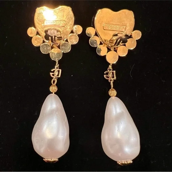 SOLD !!Dolce & Gabbana Crystal and Pearl Earrings with DG logo AUTHENTIC - Picture 4 of 5